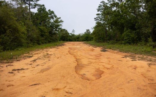 1.03 Acres for a house, barndominium or manufactured home